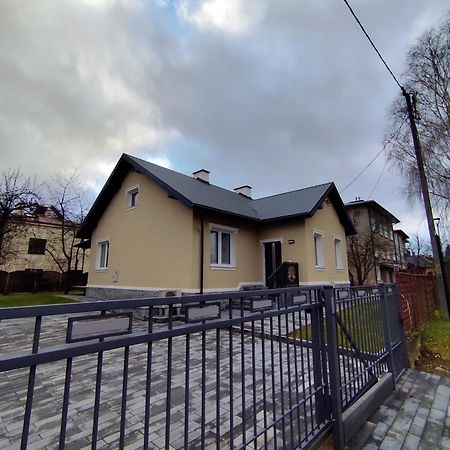 Berryblossom Estate Krosno Luaran gambar