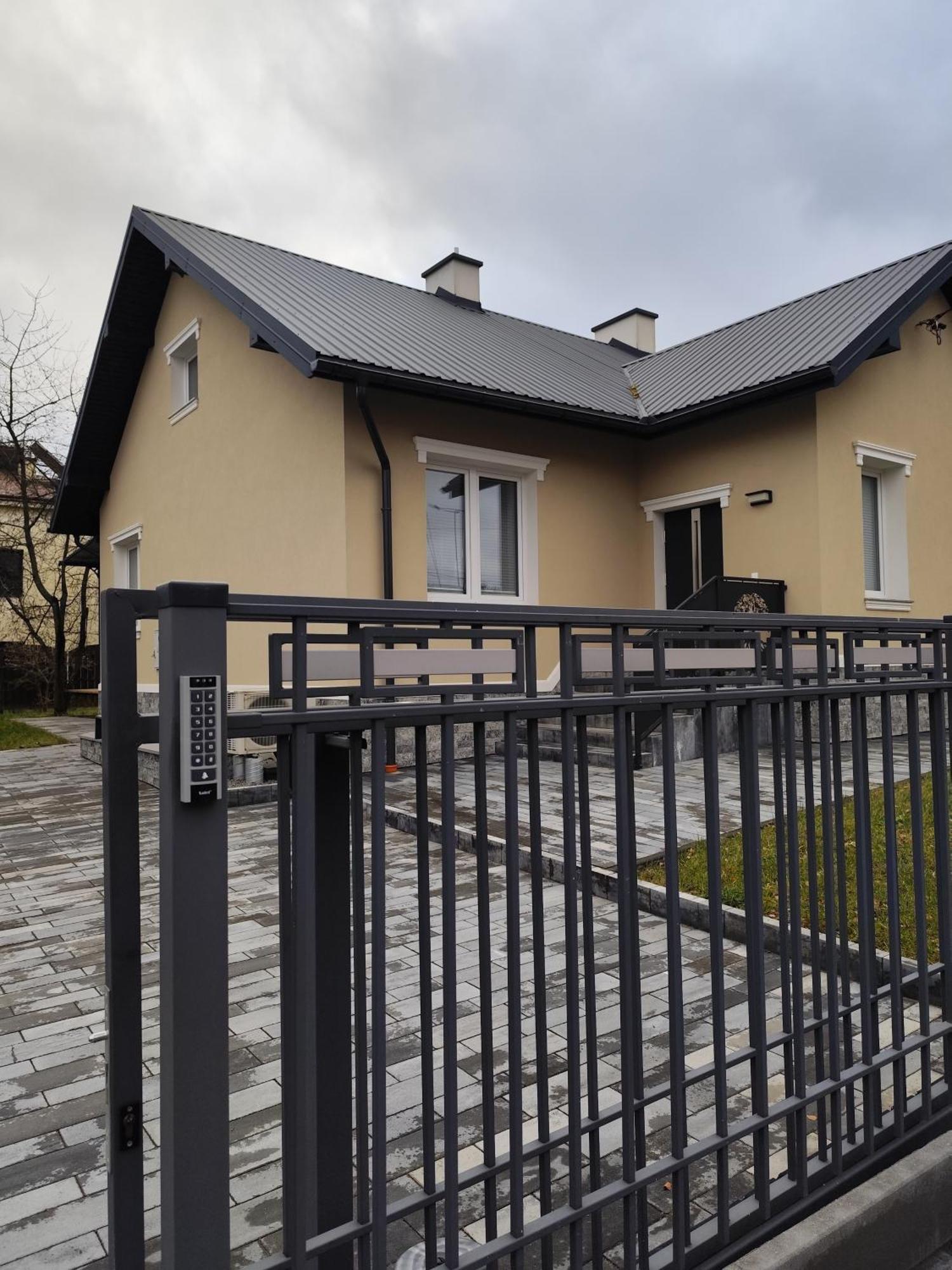 Berryblossom Estate Krosno Luaran gambar